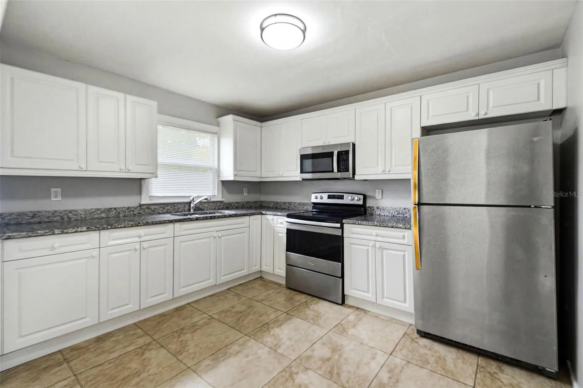 2817 Hawthorne Street Sarasota FL 34239