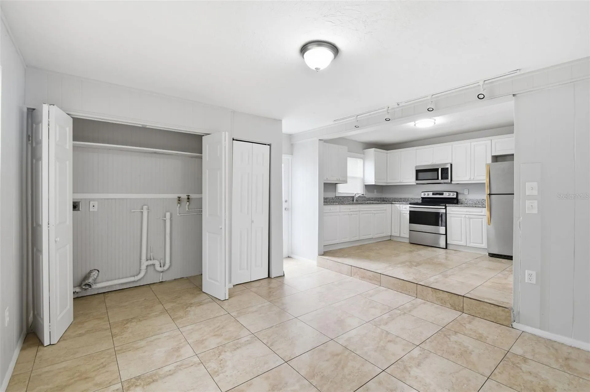 2817 Hawthorne Street Sarasota FL 34239