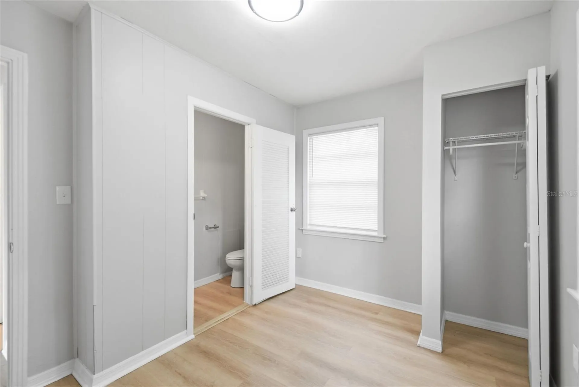 2817 Hawthorne Street Sarasota FL 34239