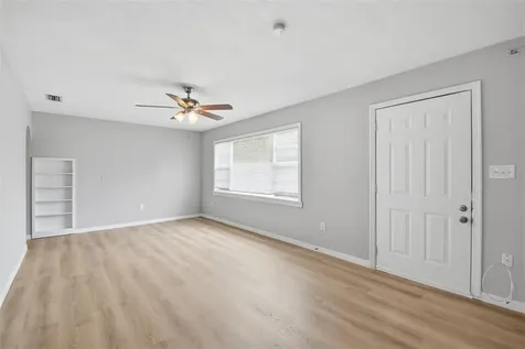 2817 Hawthorne Street Sarasota FL 34239