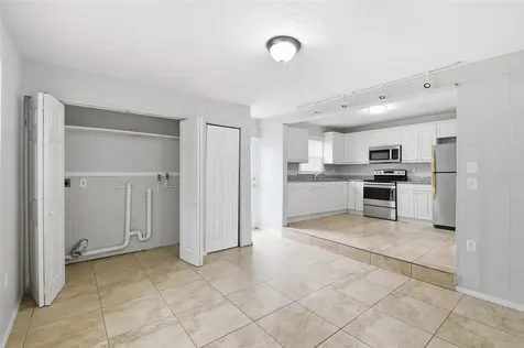 2817 Hawthorne Street Sarasota FL 34239