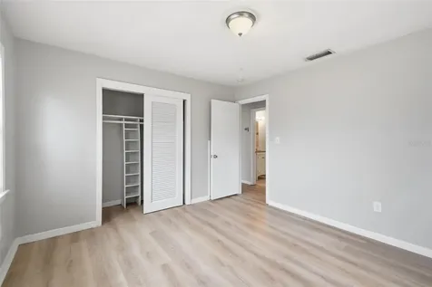 2817 Hawthorne Street Sarasota FL 34239