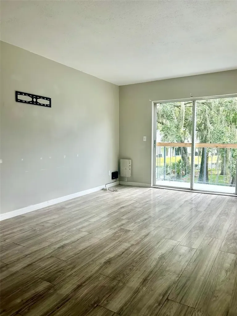 7195 E Bank Drive Tampa FL 33617