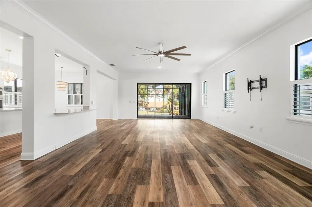 6209 S 3rd Street Tampa FL 33611