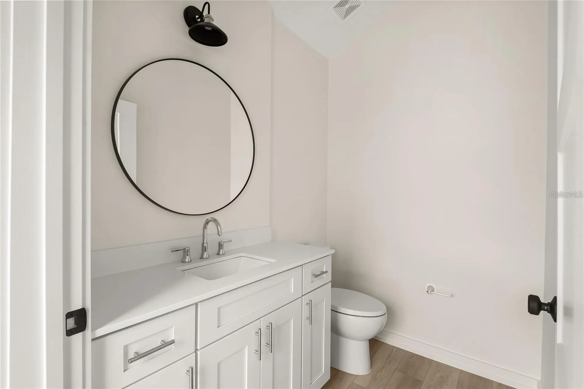 1606 Park Lake Street Orlando FL 32803