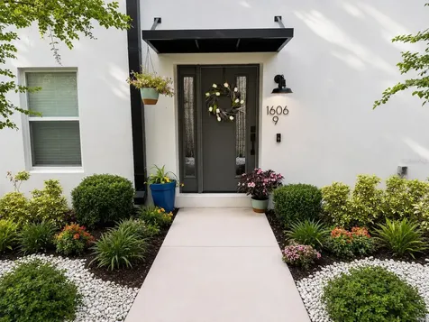 1606 Park Lake Street Orlando FL 32803