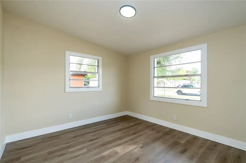 8325 Endive Avenue Tampa FL 33619