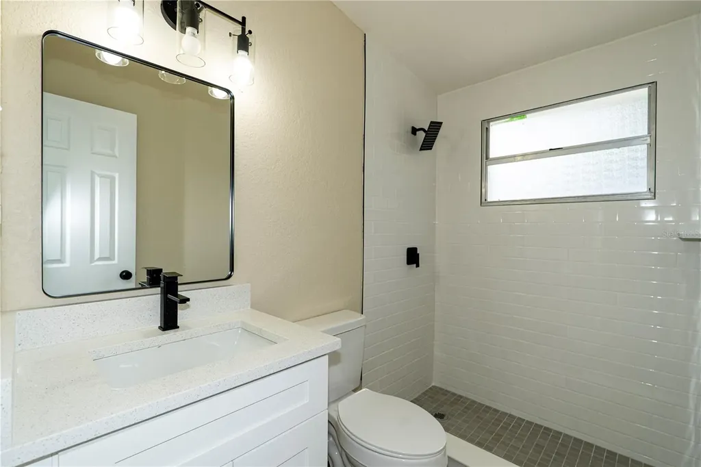 8325 Endive Avenue Tampa FL 33619