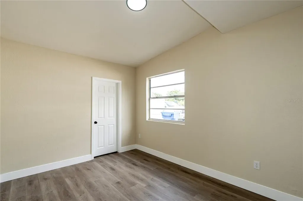 8325 Endive Avenue Tampa FL 33619