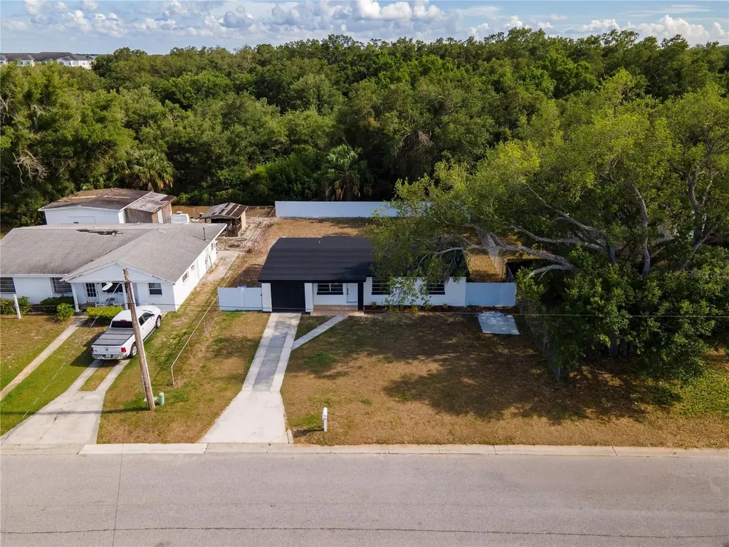 8325 Endive Avenue Tampa FL 33619