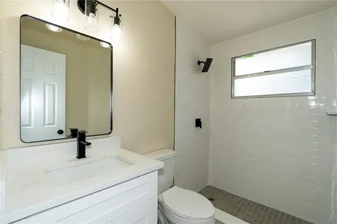 8325 Endive Avenue Tampa FL 33619