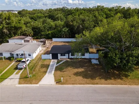 8325 Endive Avenue Tampa FL 33619