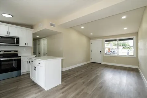 8325 Endive Avenue Tampa FL 33619