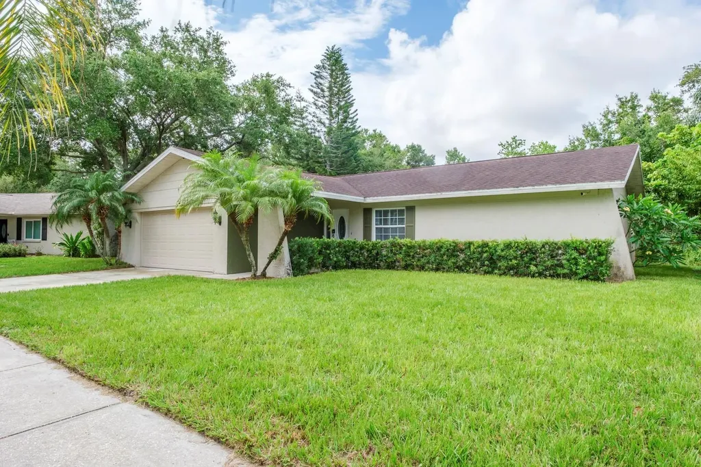1313 Whisper Drive Largo FL 33770