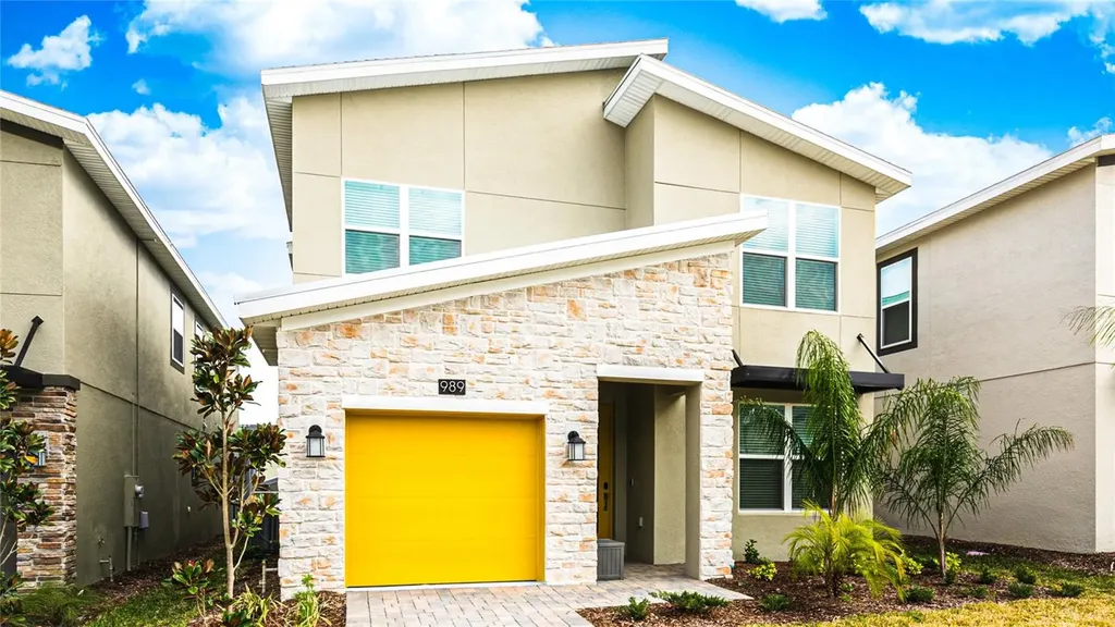 989 Leader Street Davenport FL 33896