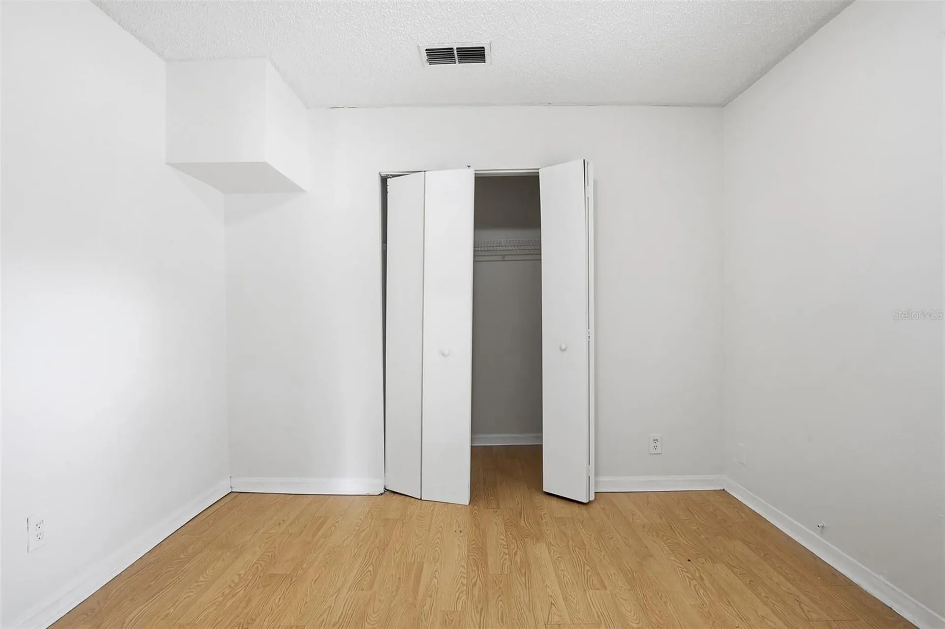 1510 E Navajo Avenue Tampa FL 33612
