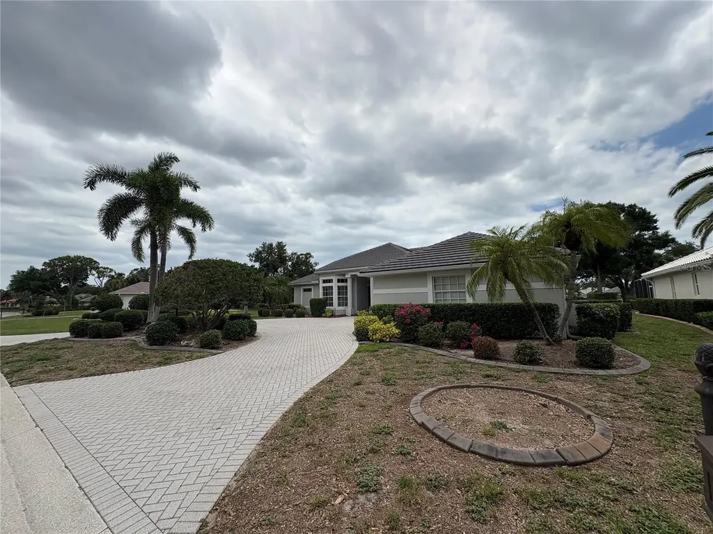 2181 Calusa Lakes Boulevard Nokomis FL 34275