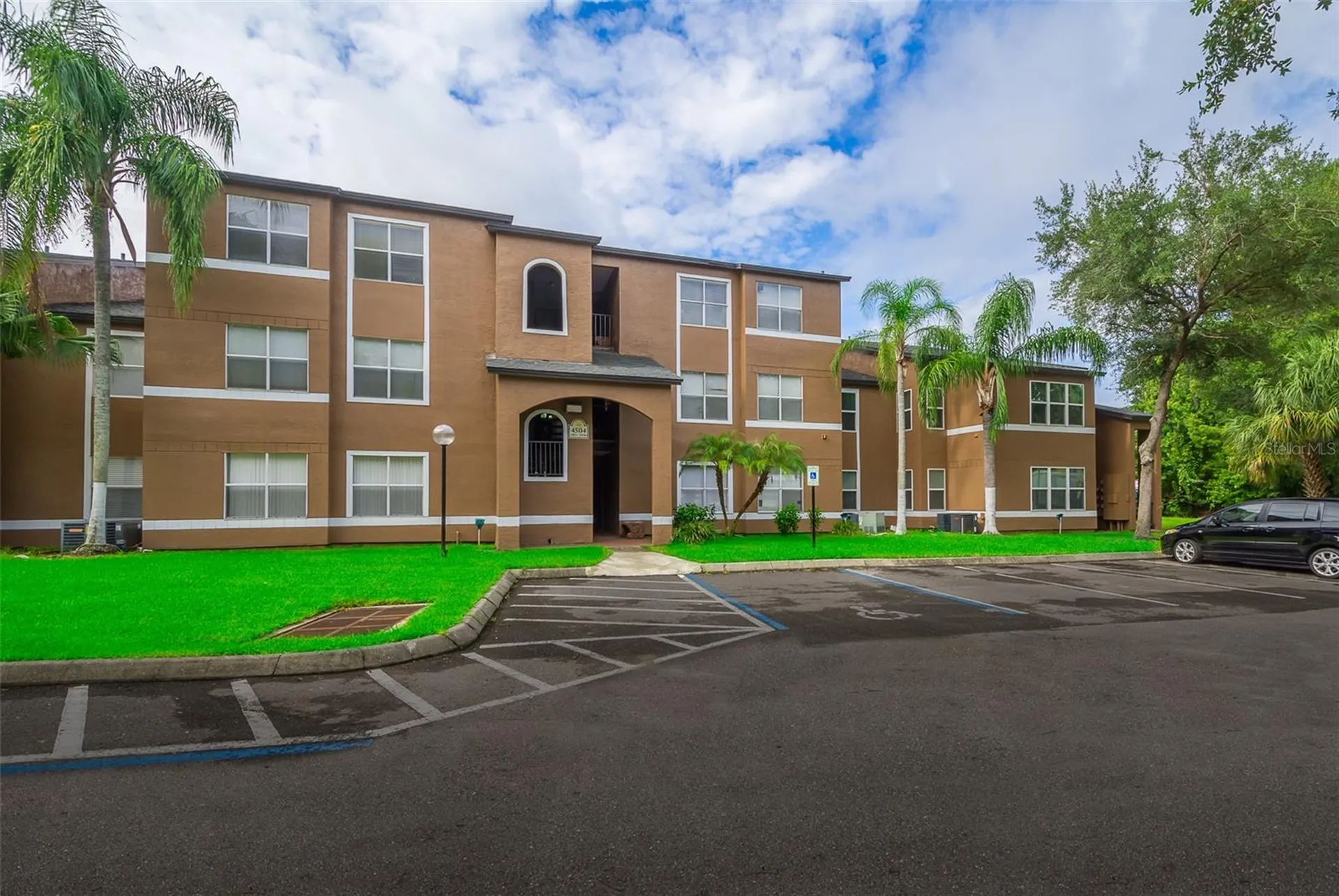 4504 Commander Drive Orlando FL 32822