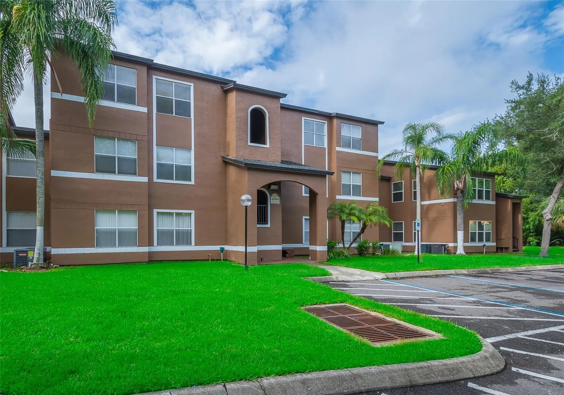4504 Commander Drive Orlando FL 32822