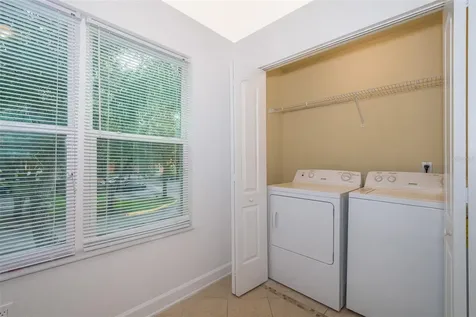4504 Commander Drive Orlando FL 32822