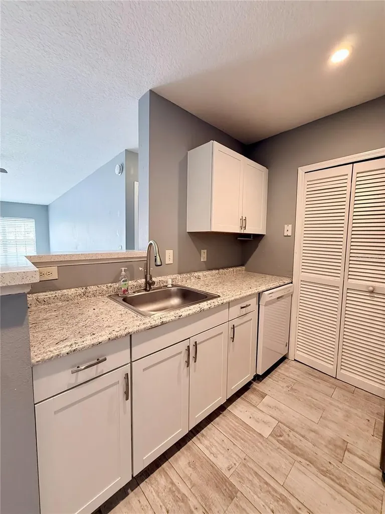 4368 S Kirkman Road Orlando FL 32811