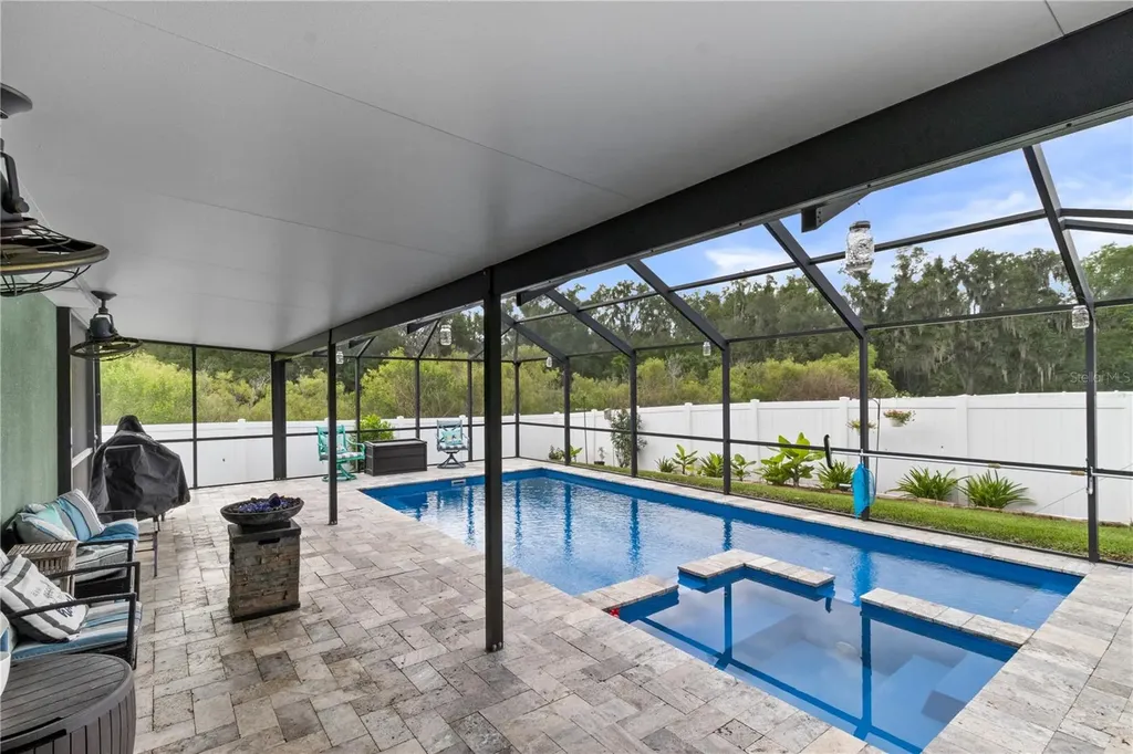 4562 Fairway Oaks Drive Mulberry FL 33860