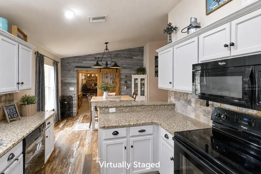 4562 Fairway Oaks Drive Mulberry FL 33860