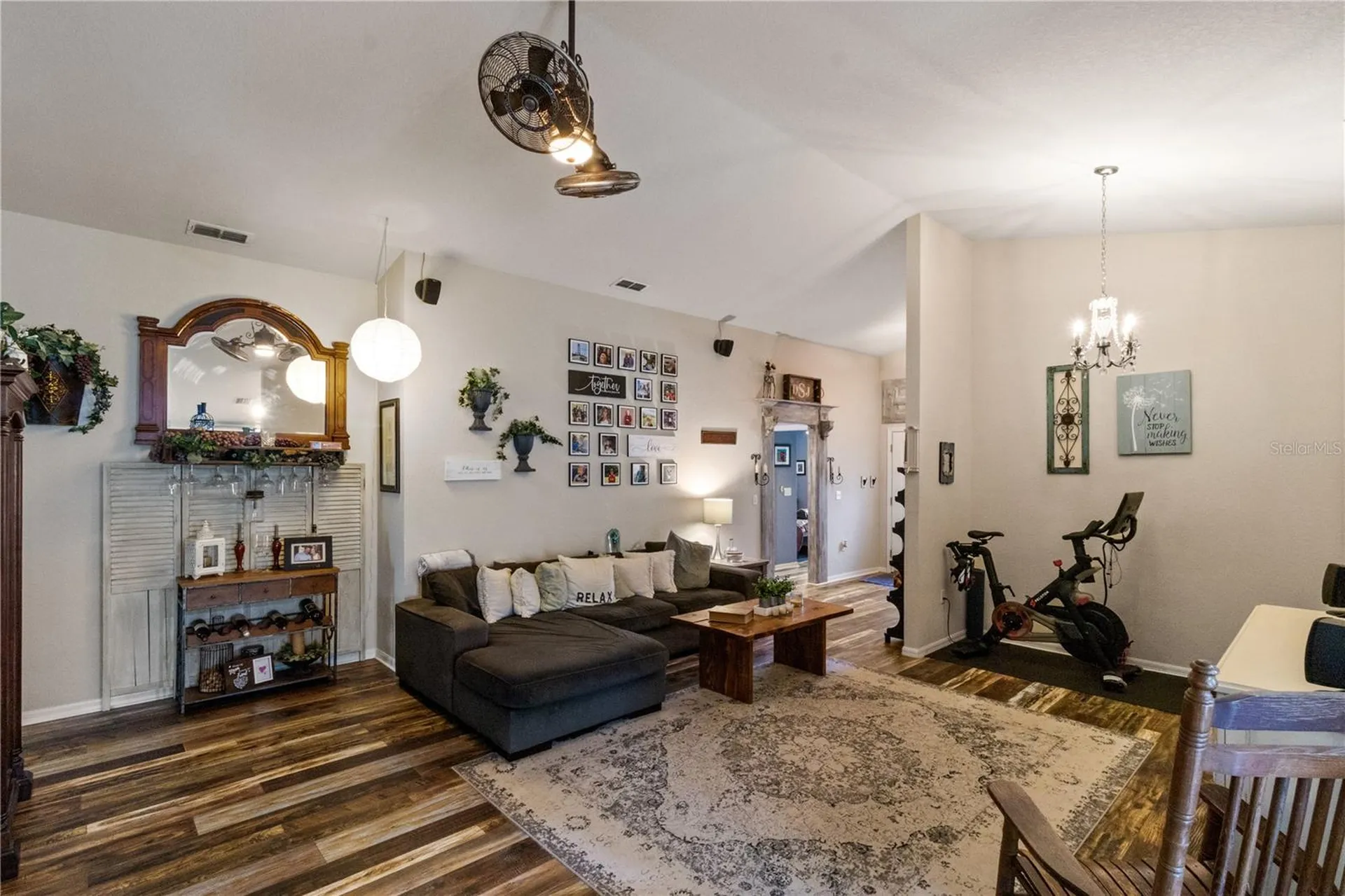 4562 Fairway Oaks Drive Mulberry FL 33860
