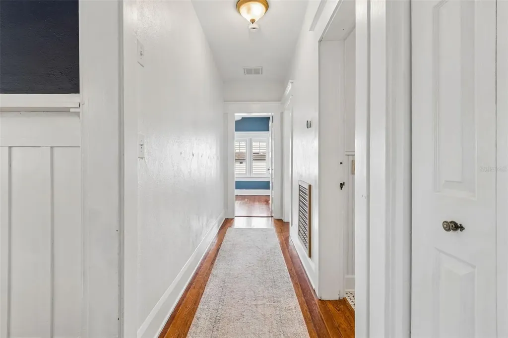 4010 W Neptune Street Tampa FL 33629