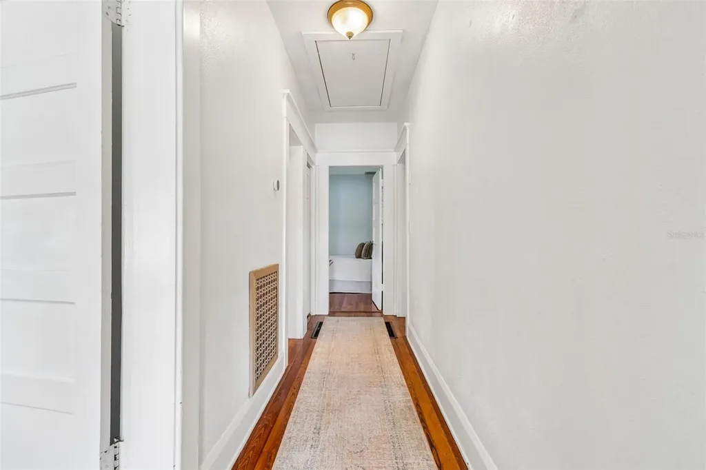 4010 W Neptune Street Tampa FL 33629