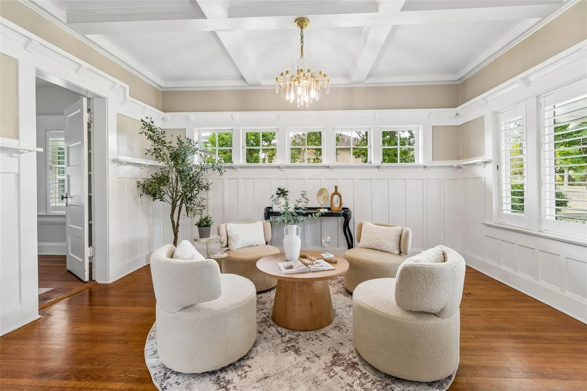 4010 W Neptune Street Tampa FL 33629