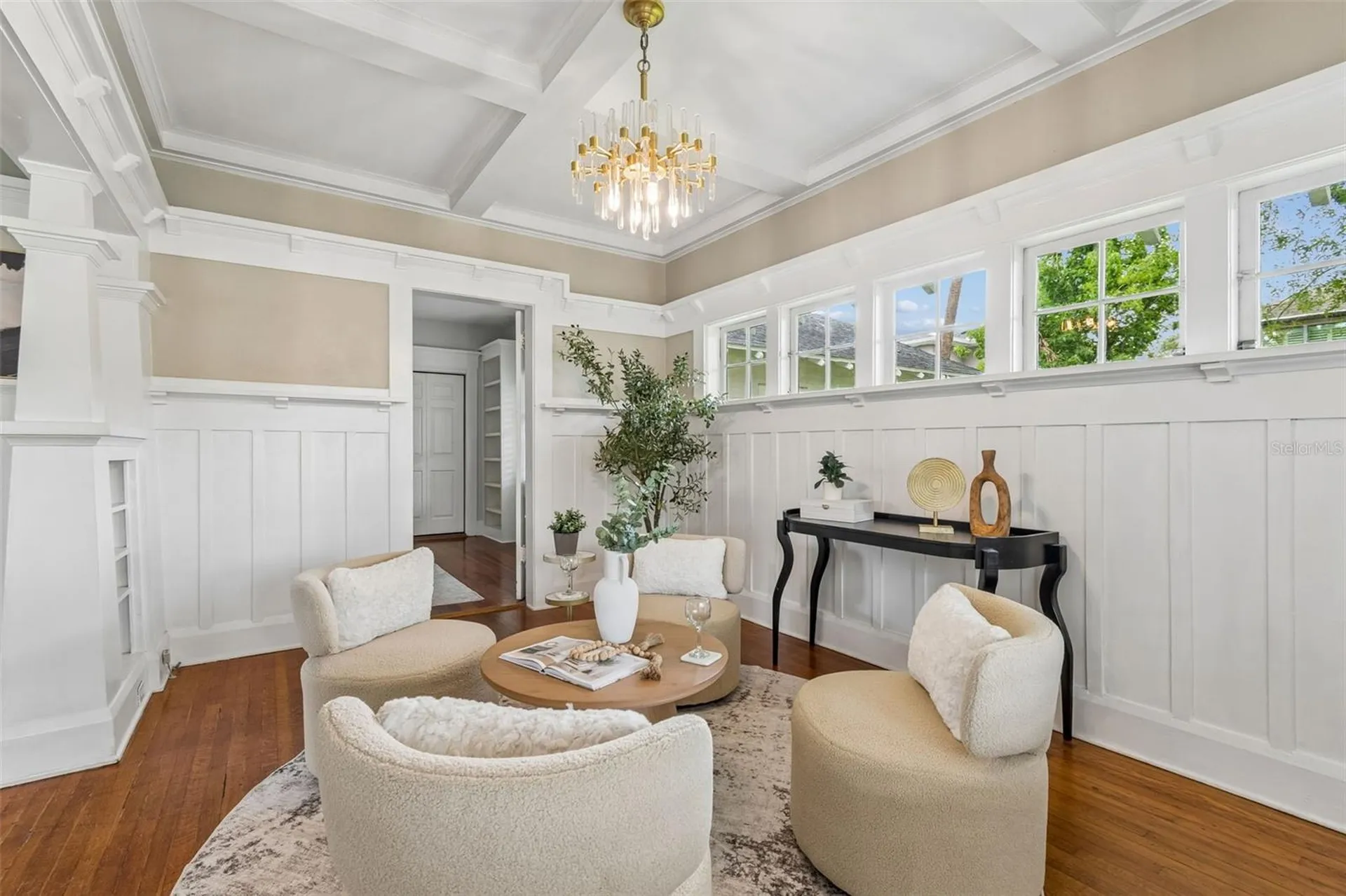 4010 W Neptune Street Tampa FL 33629