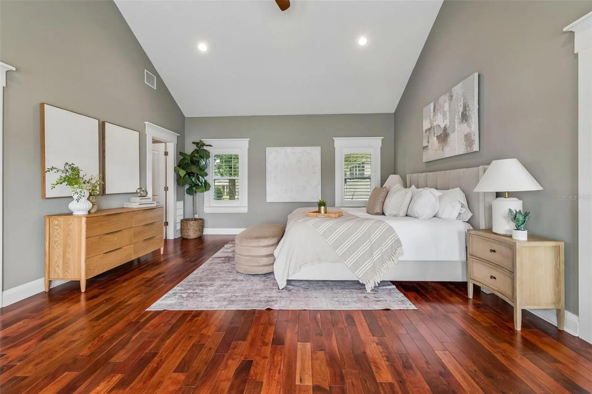 4010 W Neptune Street Tampa FL 33629