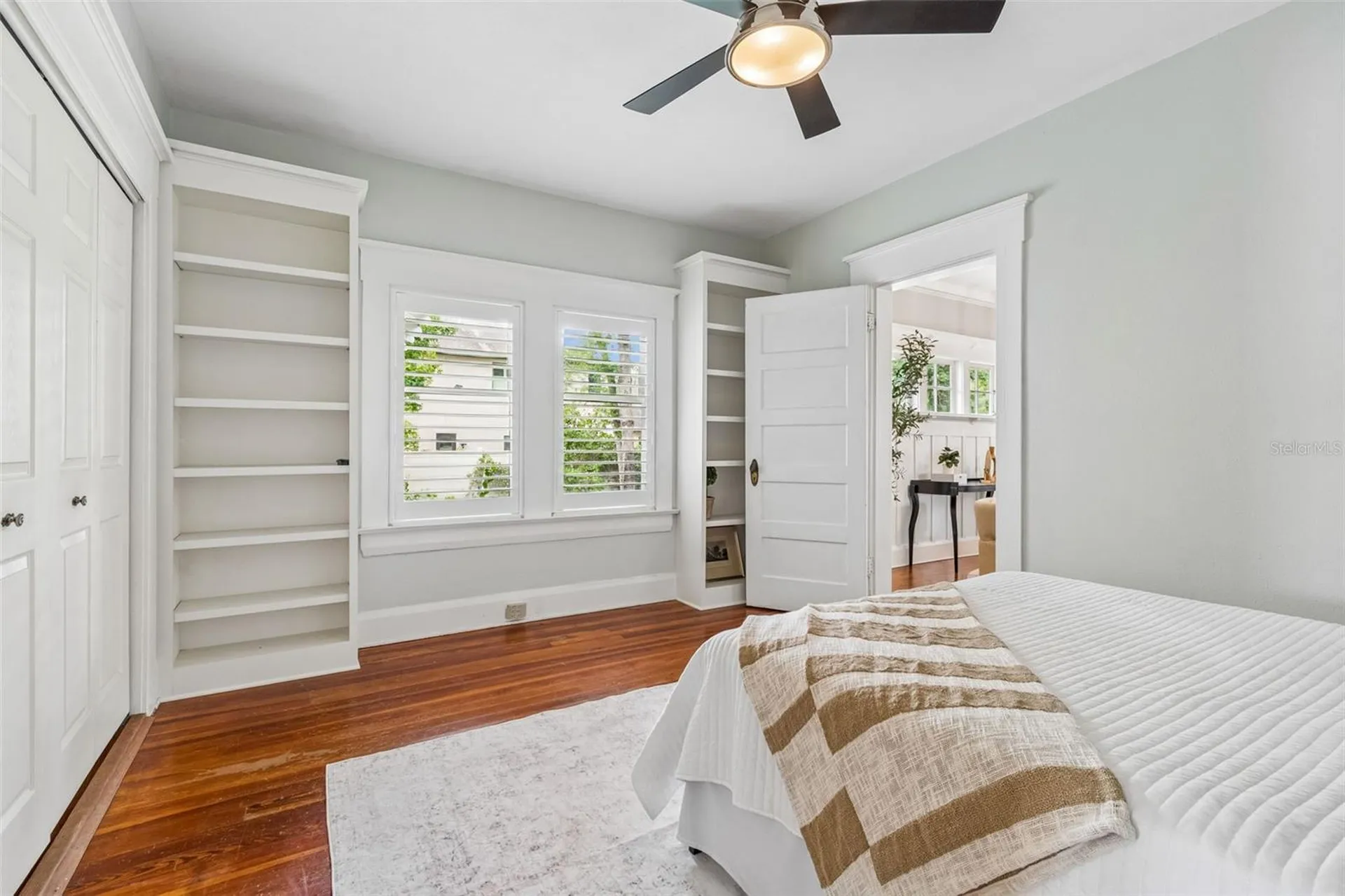 4010 W Neptune Street Tampa FL 33629