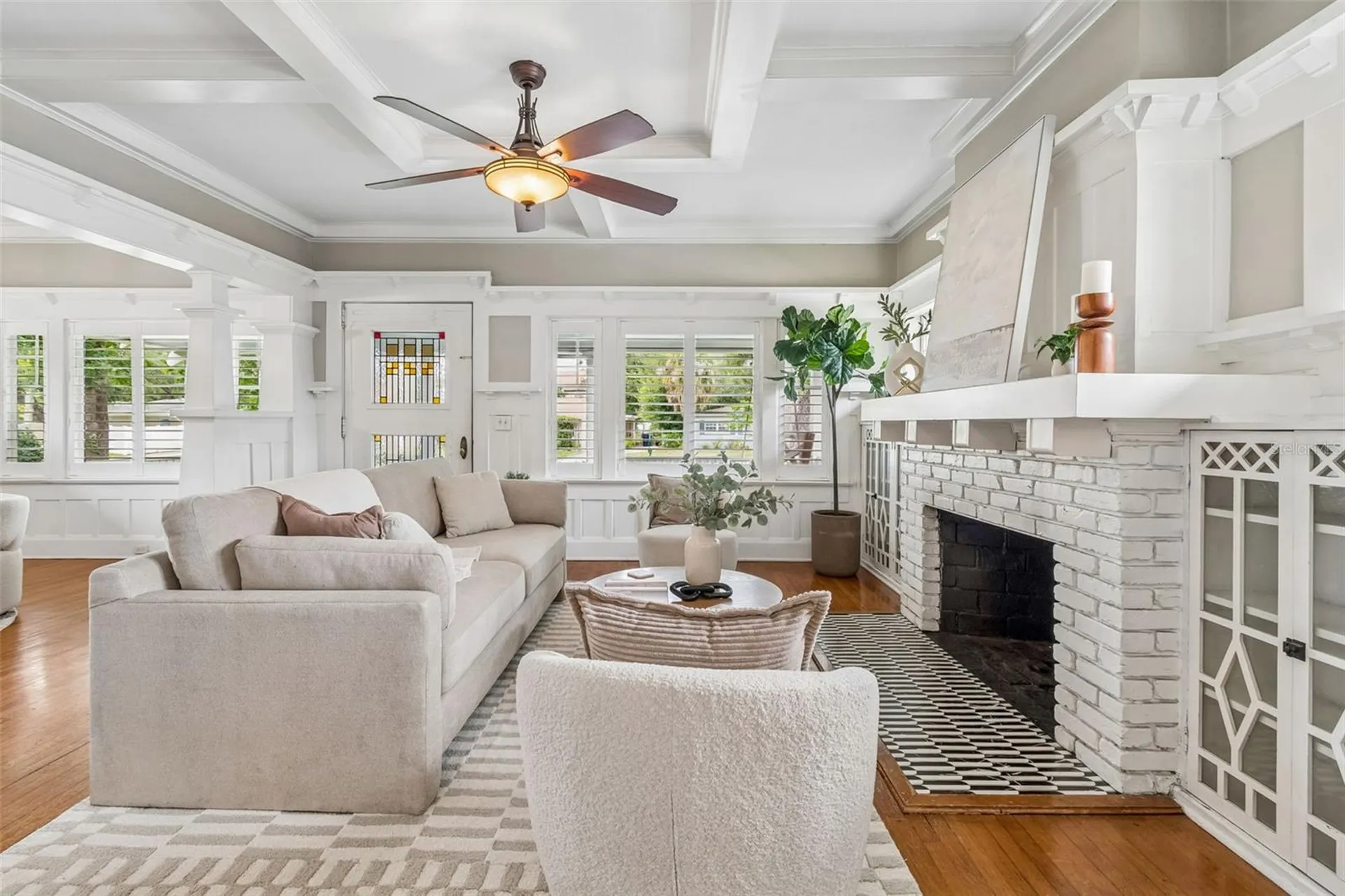 4010 W Neptune Street Tampa FL 33629