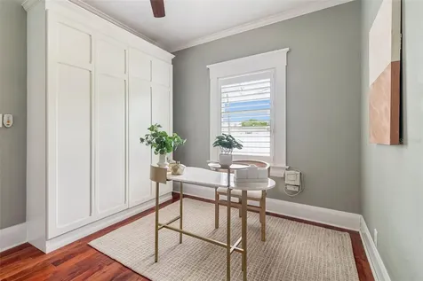 4010 W Neptune Street Tampa FL 33629