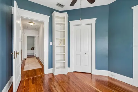 4010 W Neptune Street Tampa FL 33629