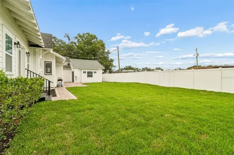 4010 W Neptune Street Tampa FL 33629