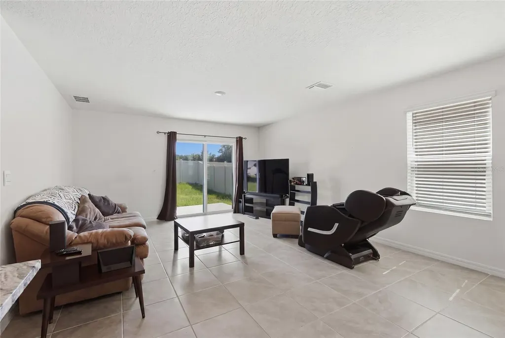24799 NW 11th Place Newberry FL 32669