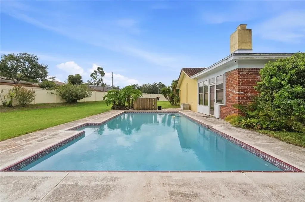 7026 Willow Run Loop Lakeland FL 33813