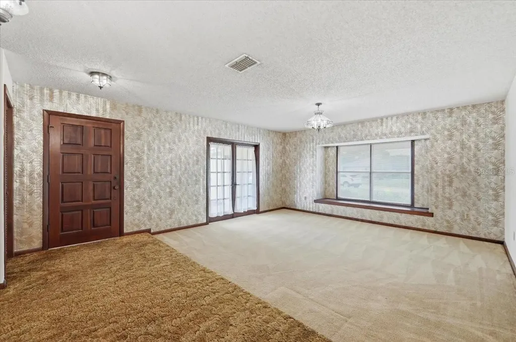 7026 Willow Run Loop Lakeland FL 33813