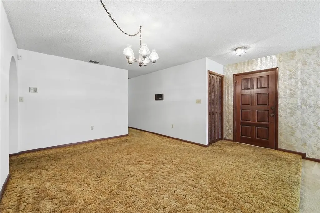 7026 Willow Run Loop Lakeland FL 33813