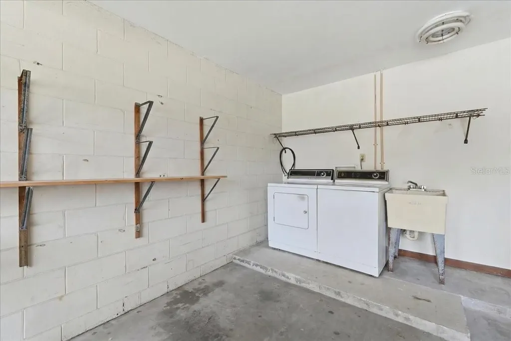 7026 Willow Run Loop Lakeland FL 33813