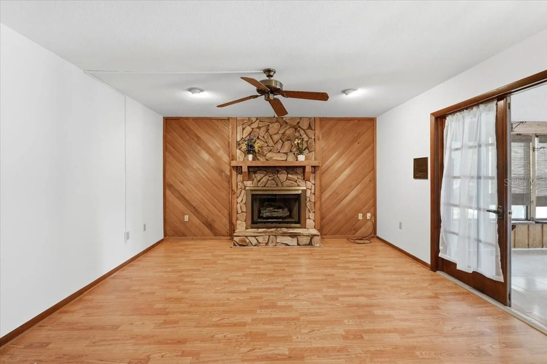 7026 Willow Run Loop Lakeland FL 33813