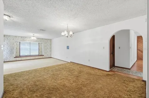 7026 Willow Run Loop Lakeland FL 33813