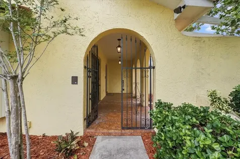 7026 Willow Run Loop Lakeland FL 33813