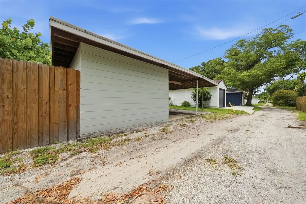 4730 Burlington Avenue N St Petersburg FL 33713