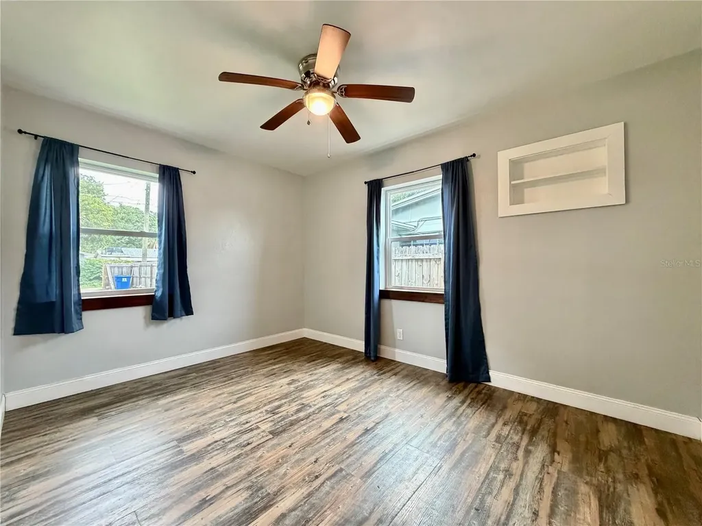 4227 5th Avenue N St Petersburg FL 33713