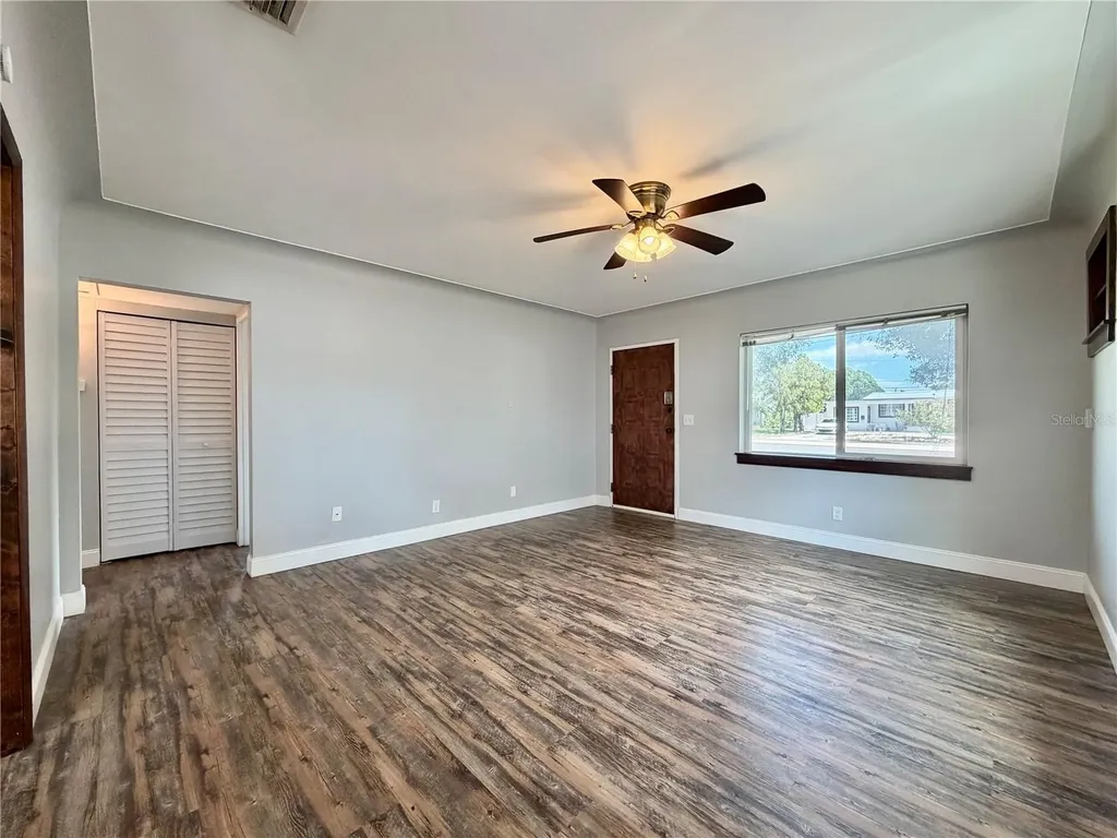 4227 5th Avenue N St Petersburg FL 33713