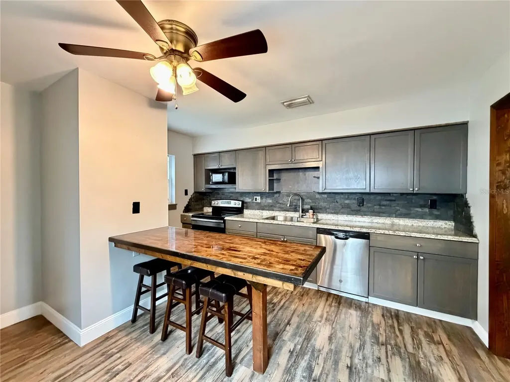 4227 5th Avenue N St Petersburg FL 33713
